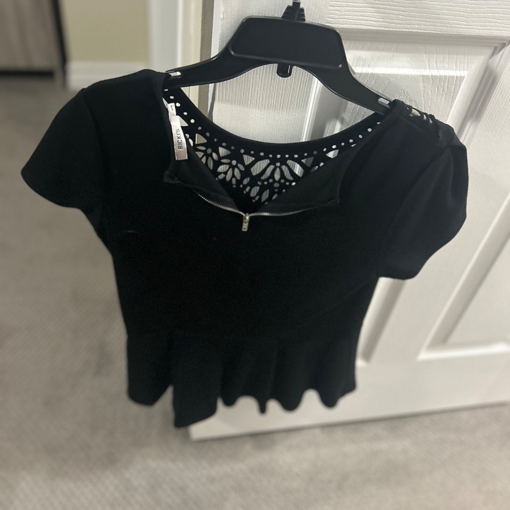 Peplum top - Picture 2 of 3